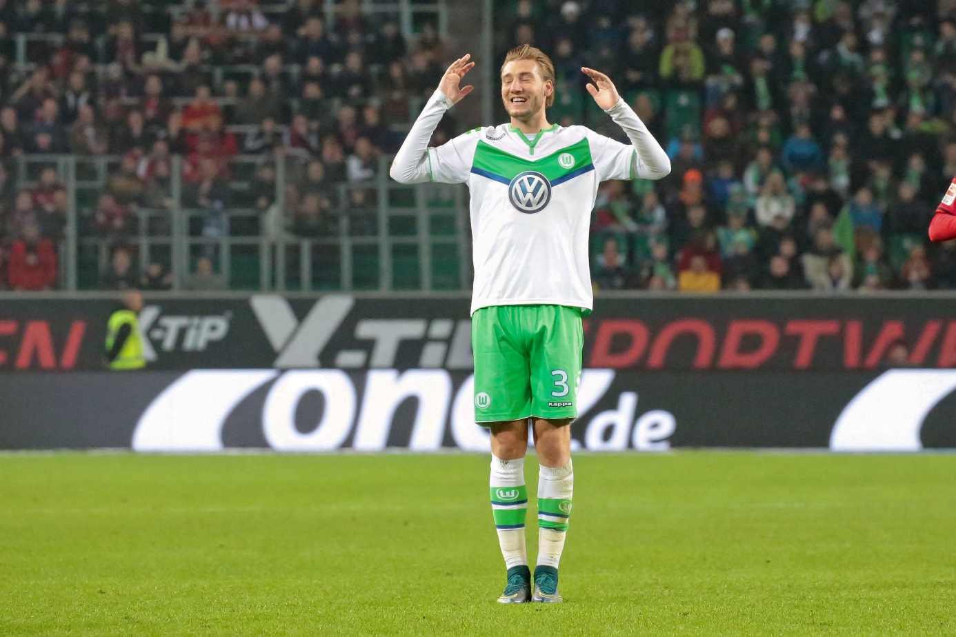 Nicklas Bendtner, aka Lord Bendtner, floppt in Wolfsburg. Im April 2016 ist Schluss. Foto: Imago Images